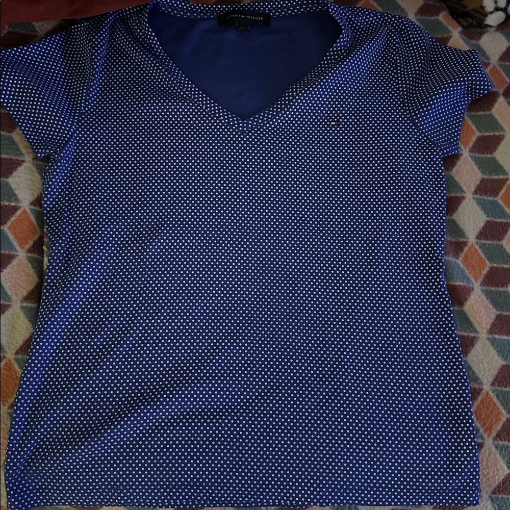 Tommy Hilfiger NWOT Blue Polka Dot V-Neck Tee